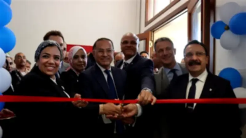 جامعة الإسكندرية تفتتح أول مركز تعليمي لتصنيع الطماطم المقشرة بمصر