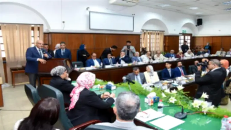 محافظ الإسكندرية يفتتح أول خط إنتاج للطماطم المقشرة بكلية الزراعة
