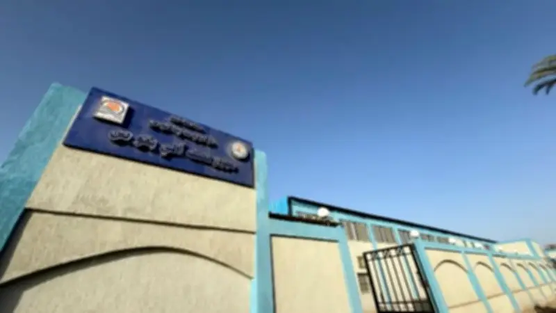 بدء صرف مستحقات عمال المدارس بقنا وإحالة رئيسي قريتين للتحقيق