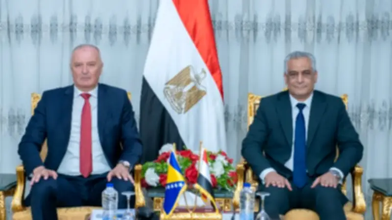 وزير الإنتاج الحربي يبحث مع وزير دفاع البوسنة تعزيز التعاون الدفاعي