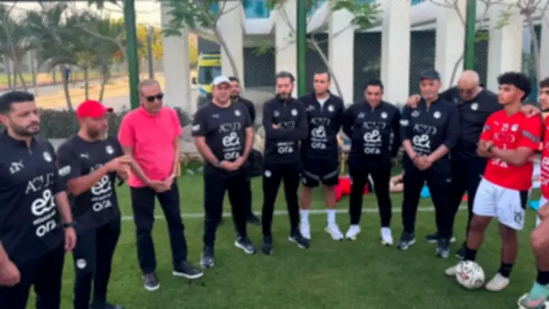 عزام يجتمع بمنتخب الشباب ويؤكد دعم الاتحاد لبطولة شمال أفريقيا