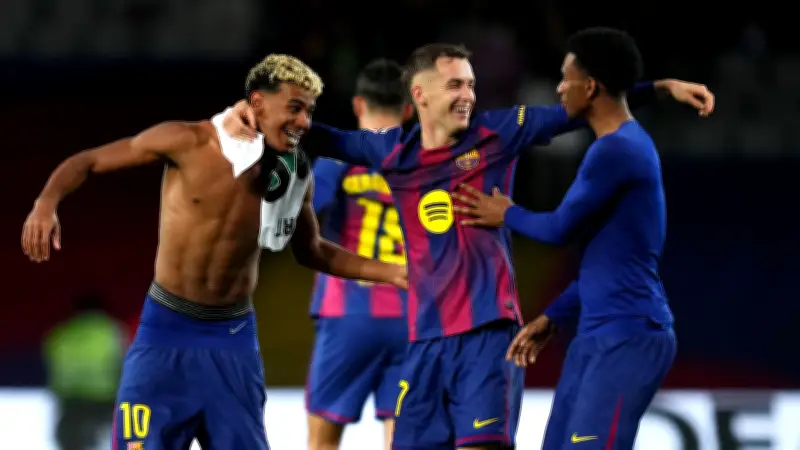 مانشستر يونايتد يستفسر عن بالدي وبرشلونة منفتح على البيع