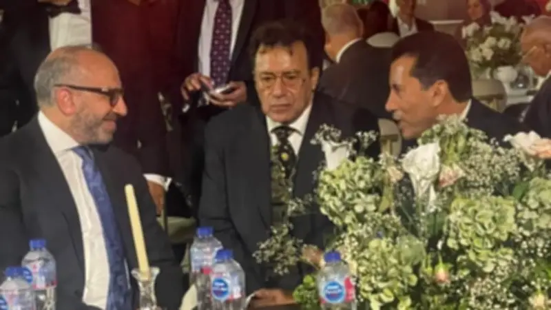 حوار طريف عن الزمالك في زفاف نجل أشرف صبحي بين المندوه ووزير الرياضة