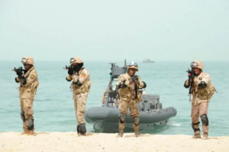الجيش الكويتي: الدفاعات الجوية تتصدى لهجمات صاروخية ومسيرات
