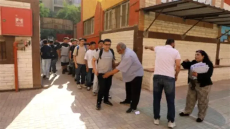 محافظ القاهرة يتفقد لجان امتحانات الشهادة الإعدادية في أول أيام الامتحانات