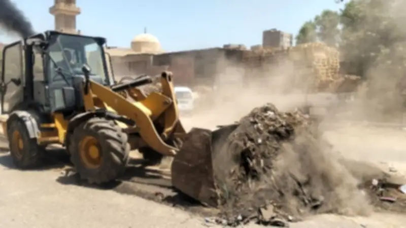 محافظ الجيزة يتفقد الخدمات بالعجوزة وإمبابة ويدفع برفع المخلفات