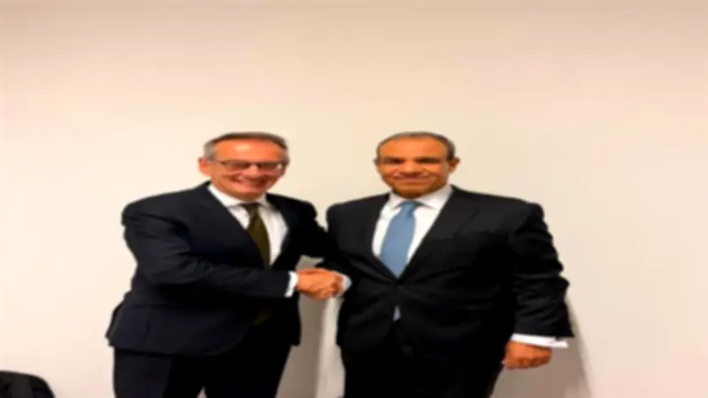 وزير الخارجية يلتقي نائب رئيس البنك الأوروبي لبحث الشراكة الاقتصادية وإعادة الإعمار