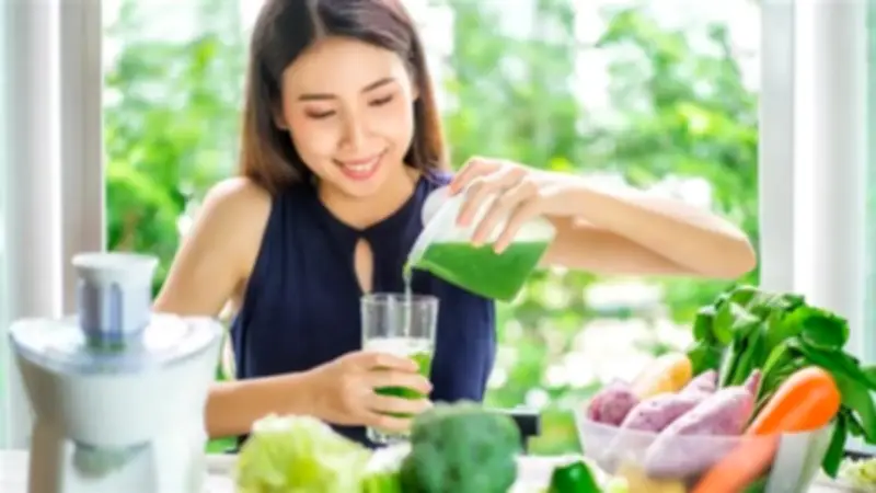 مشروبات طبيعية تدعم خسارة الوزن بدون حرمان