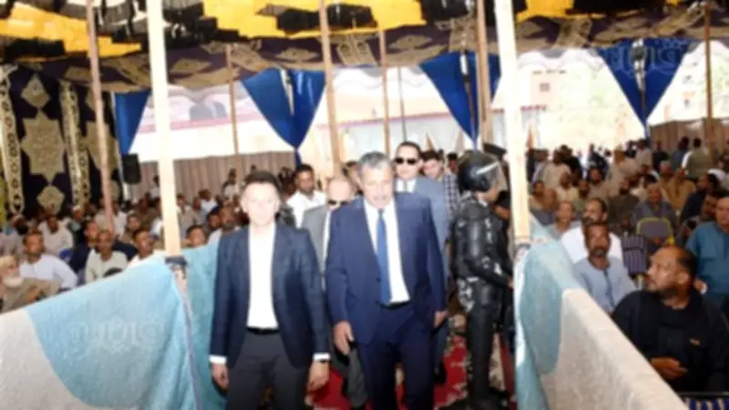 محافظ أسوان يشهد مراسم إتمام الصلح بين عائلتين بمدينة الرحاب