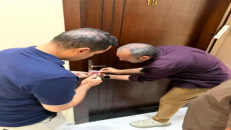 وزارة الصحة تغلق مركزاً طبياً وتضبط منتحلة صفة طبيب في الشيخ زايد