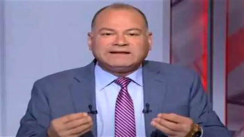 نشأت الديهي يدعو لفتح حوار مجتمعي حول مستقبل منظومة الدعم