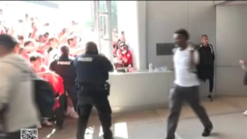 استقبال جماهيري حار لمنتخب مصر وصلاح قبل ودية البرازيل