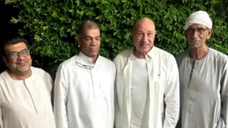 محمود الخطيب يزور ساحة الشيخ الطيب في الأقصر وسط ترحيب حار