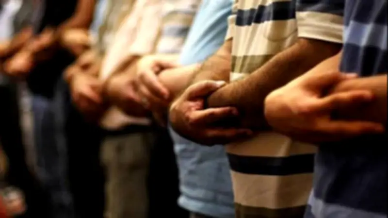حكم إمامة الفاسق في الصلاة.. الإفتاء توضح التفاصيل الكاملة