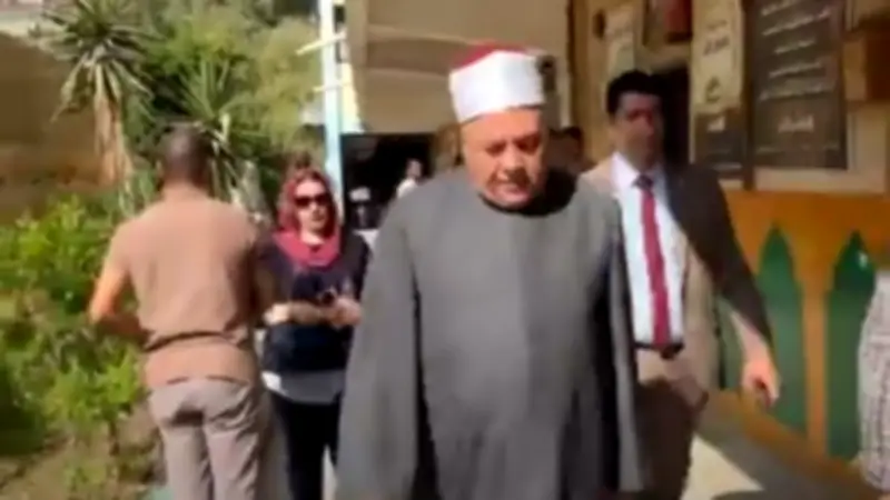 جولة تفقدية لوكيل الأزهر في أول أيام امتحانات الأدبي بالثانوية
