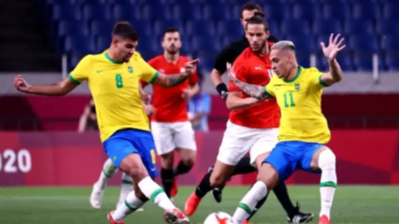 ناقد رياضي: خسارة البرازيل كشفت أخطاء المنتخب ولا تعويض أمام بلجيكا