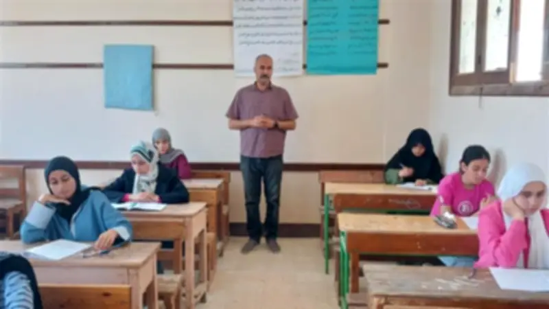 التعليم تحقق في مزاعم نشر امتحاني الدراسات والهندسة للإعدادية على تليجرام