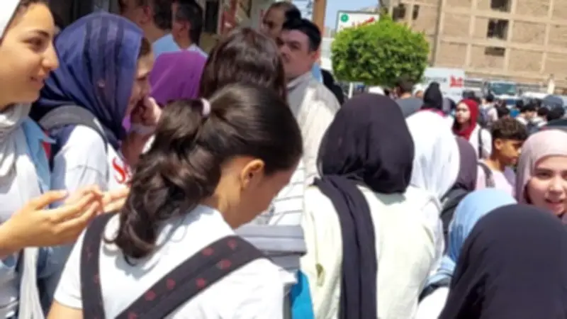 فرحة طلاب الإعدادية بالقليوبية في امتحان الهندسة