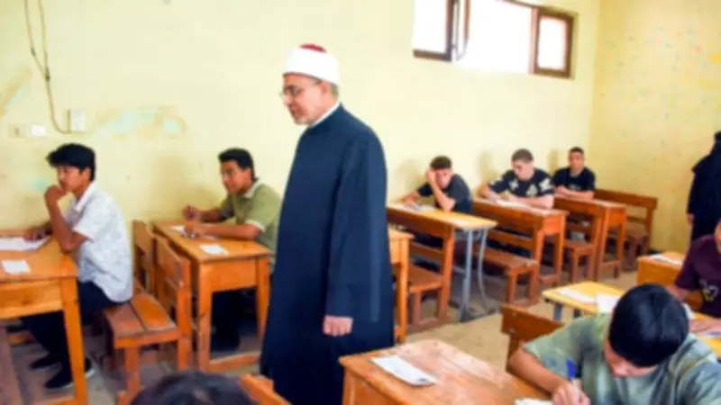 رئيس جامعة الأزهر يتفقد لجان الثانوية الأزهرية بمدينة نصر ويدعم الطلاب