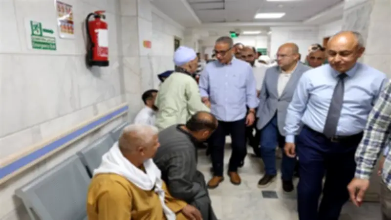 محافظ الجيزة يتفقد مستشفى شبرامنت المركزي لمتابعة الخدمات الصحية