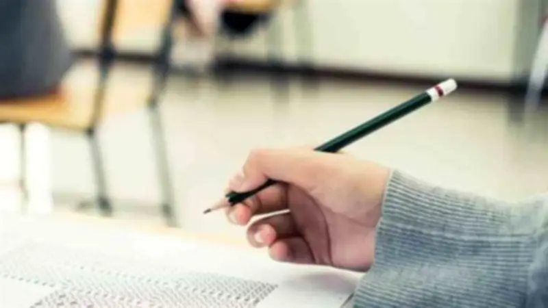 ضبط طالبة صورت امتحان الهندسة ونشرته في جروبات الغش بالقليوبية