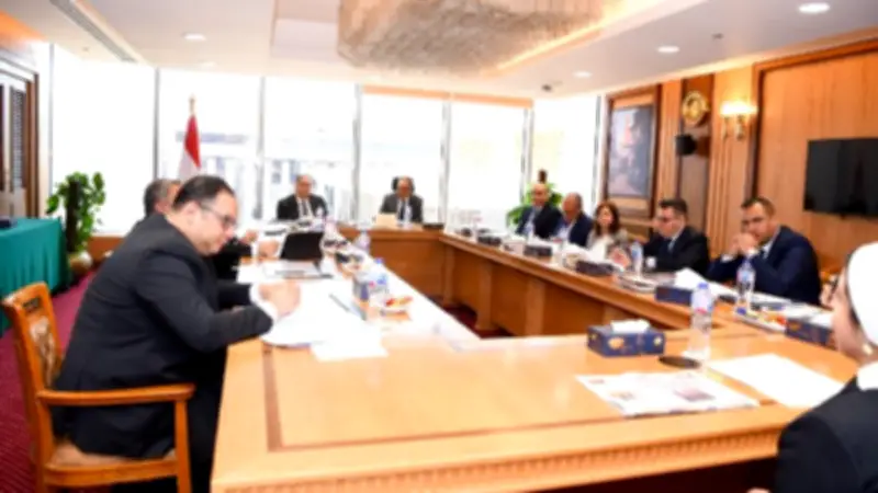بدر عبدالعاطي يشارك في الاختبار الشفوي للمتقدمين لمسابقة التعيين بوزارة الخارجية