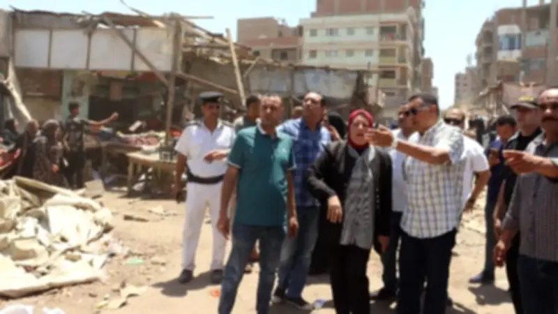 محافظ القليوبية يقود حملة لإزالة سوق بهتيم العشوائي وتطويره