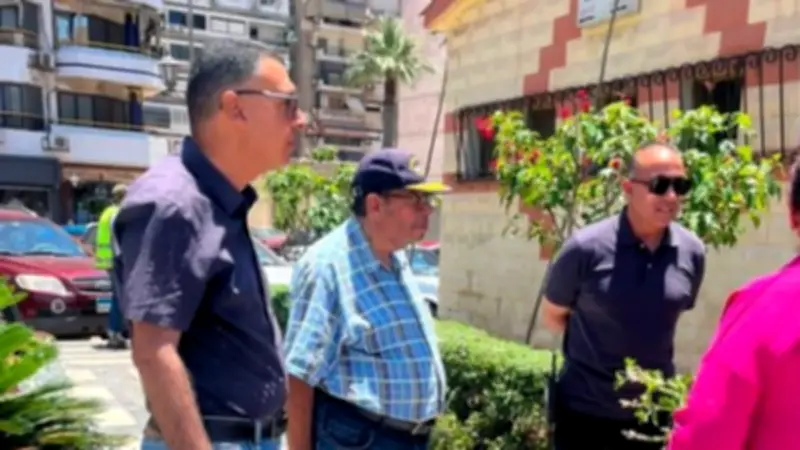 حملات مكثفة في أحياء بورسعيد لفرض الانضباط وتحسين الخدمات