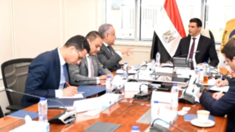 وزير الصناعة وجمعية رجال الأعمال الأفارقة يبحثان تعزيز التكامل الصناعي بالقارة