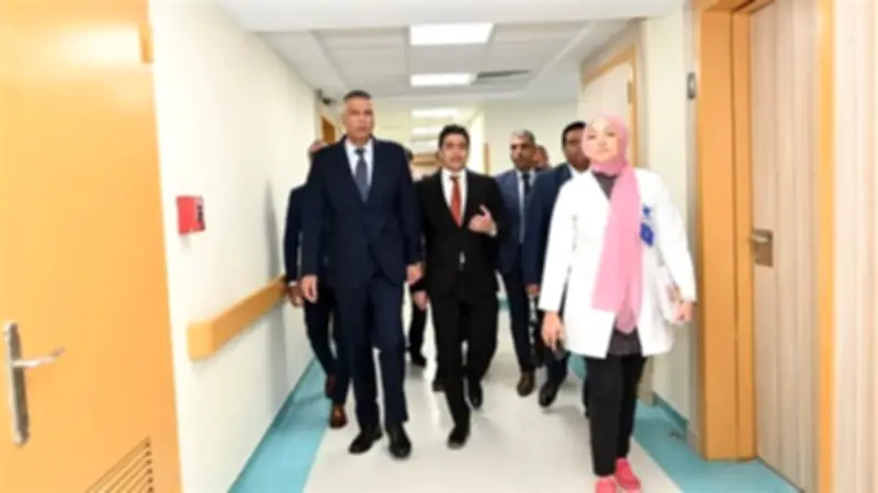 محافظ جنوب سيناء يتفقد مستشفى شرم الشيخ الدولي لمتابعة الخدمات الطبية