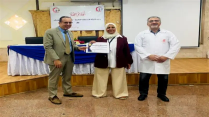 تكريم إدارة شؤون البيئة بمستشفى كهرباء الماظة لدورها في بيئة عمل آمنة