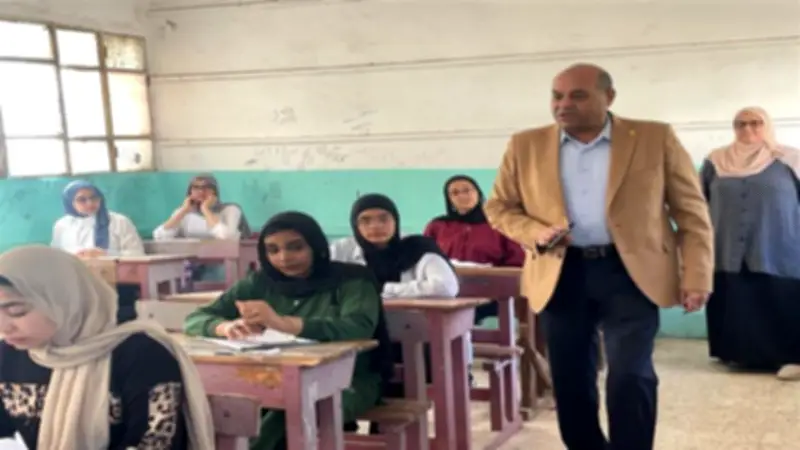 تعليم الدقهلية يوزع درجات سؤال الإنجليزي الخطأ لطلاب الإعدادية