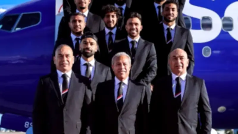 حسام حسن يعقد جلسات فنية مع لاعبي منتخب مصر داخل الطائرة في طريقه لسبوكين