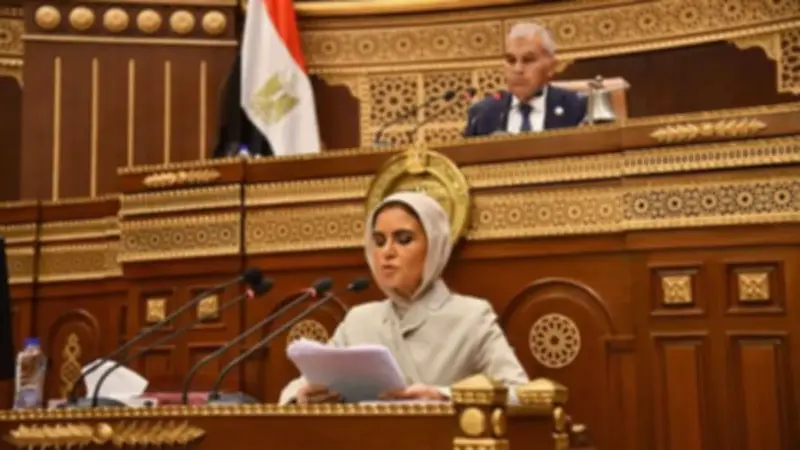 سحر نصر: توصي بالتحول للدعم النقدي المشروط بتعليم الأطفال والصحة وربطه بمشروعات إنتاجية