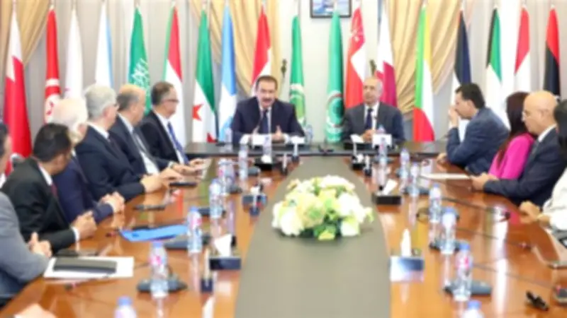 الأكاديمية العربية تحتفل بتخريج الدفعة الأولى من برنامج إعداد القادة