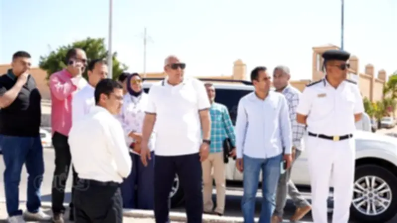 محافظ مطروح يتفقد تطوير مدخل مرسى مطروح ويدفع لتحسين المشهد الحضاري للصيف