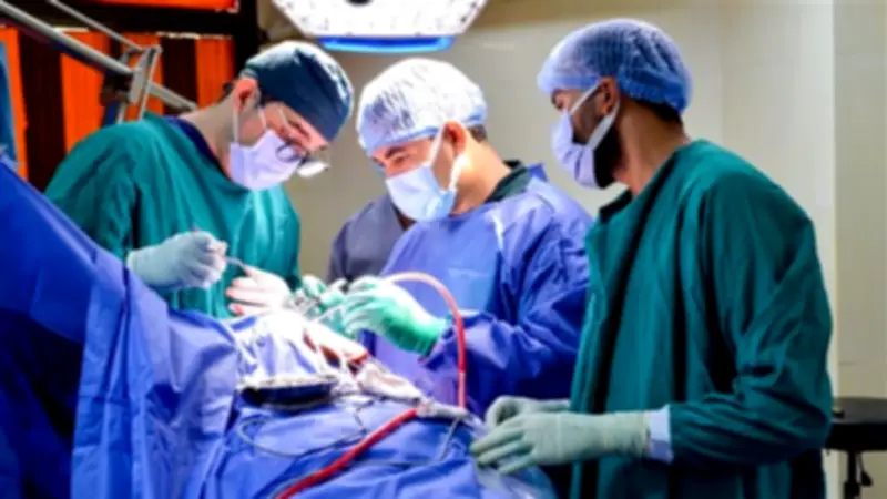 نجاح جراحة ورم مخ لسيدة مستيقظة لأول مرة بصعيد مصر