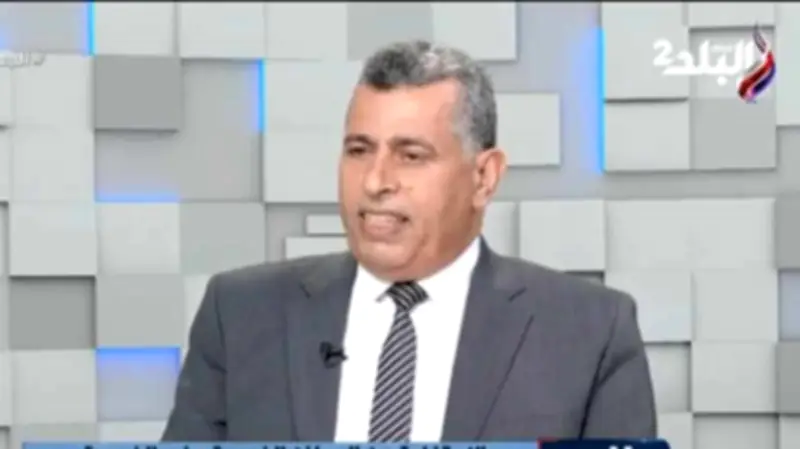 الضرائب تنفي فرض رسوم على مغادرة المواطنين للمطارات
