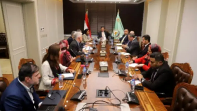 وزير الزراعة يبحث مع البنك الدولي إطلاق مبادرتي "أجري كونيكت" و"القرية المنتجة"