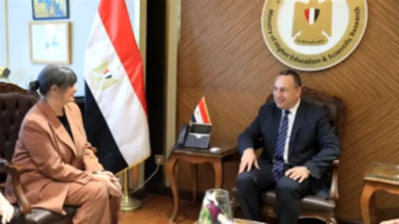 وزير التعليم العالي يبحث إنشاء فرع لجامعة أكسفورد بروكس في مصر