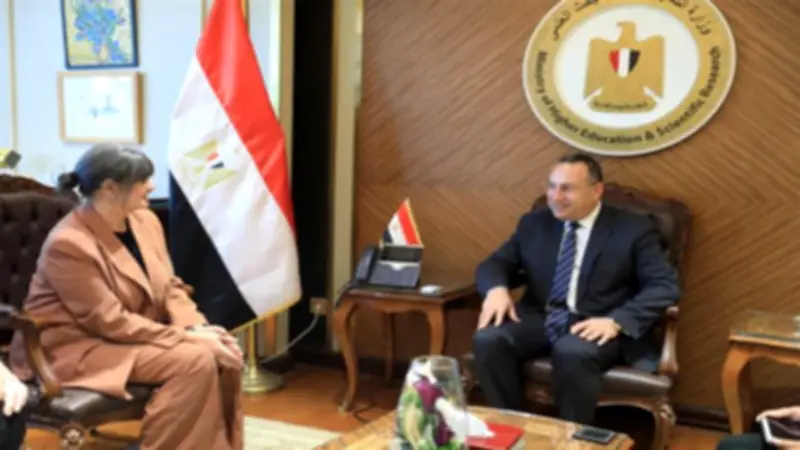 وزير التعليم العالي يبحث إنشاء فرع لجامعة أكسفورد بروكس البريطانية في مصر