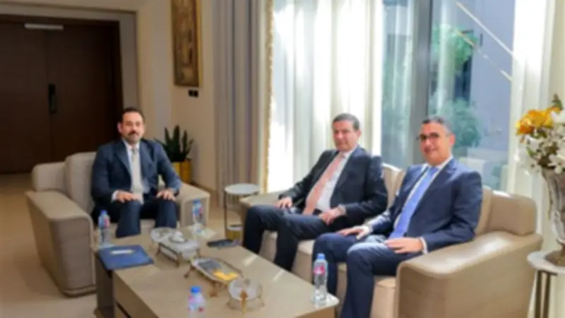 وزيرا التموين والزراعة يبحثان تعزيز الأمن الغذائي مع مدير مستقبل مصر