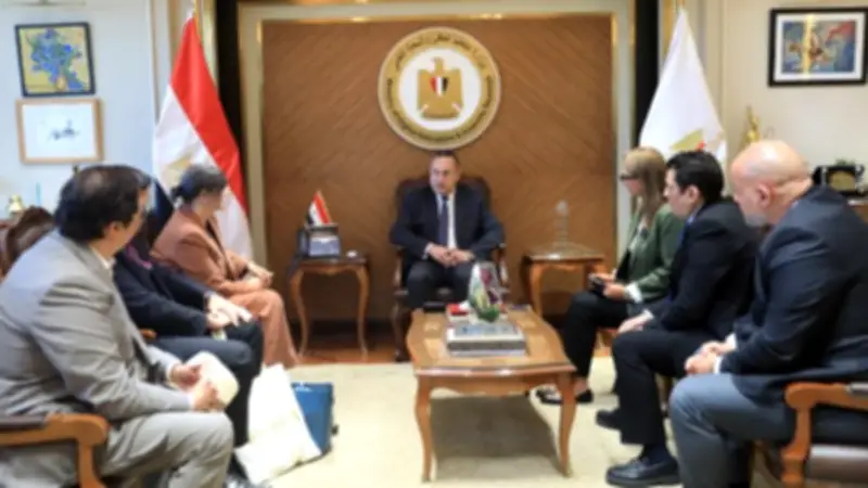 وزير التعليم العالي يبحث مع وفد بريطاني إنشاء فرع لجامعة أكسفورد بروكس في مصر