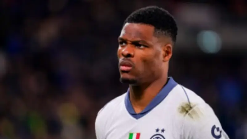 ريال مدريد يحسم صفقة دومفريس ويقترب من كوناتي رسمياً