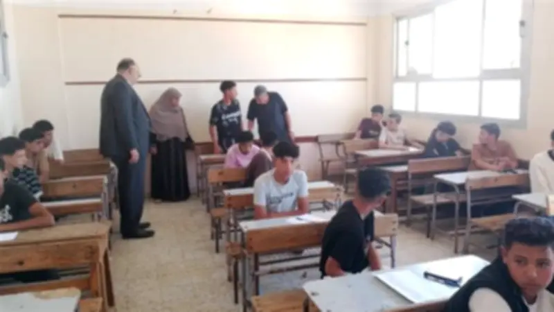 وكيل تعليم البحيرة يتفقد امتحانات الإعدادية في المحمودية ويشدد على الانضباط