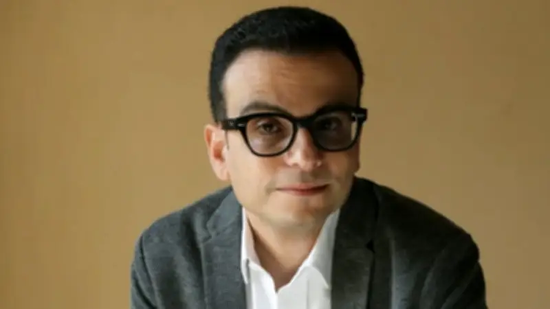 أمير رمسيس يوضح تصريحاته عن ذوي الإعاقة ويدافع عن نفسه