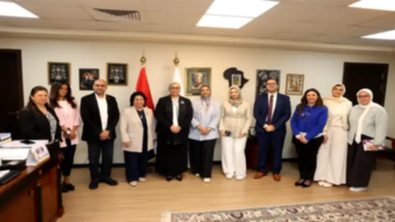 «القومي للمرأة» يبحث آليات إعداد القيادات النسائية مع كلية ثندربيرد العالمية