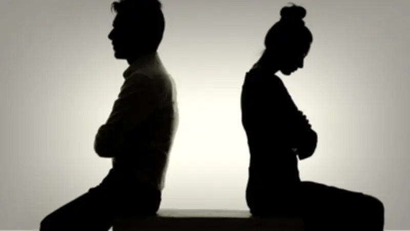 كيف نحل خلافاتنا الزوجية قبل أن تصل إلى الطلاق؟ فيديو