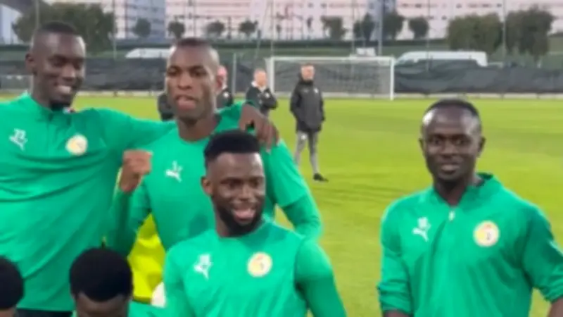 الاتحاد السنغالي يكشف حقيقة فيديو تفتيش اللاعبين في المطار