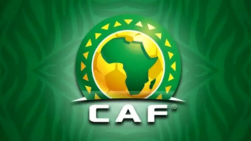 قرار صادم من كاف قبل المونديال.. عقوبة مفاجئة على مدافع منتخب مصر